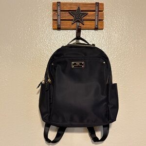 NWOT Princess Cruises Nylon Backpack Black With Goldtone Zippers Medium